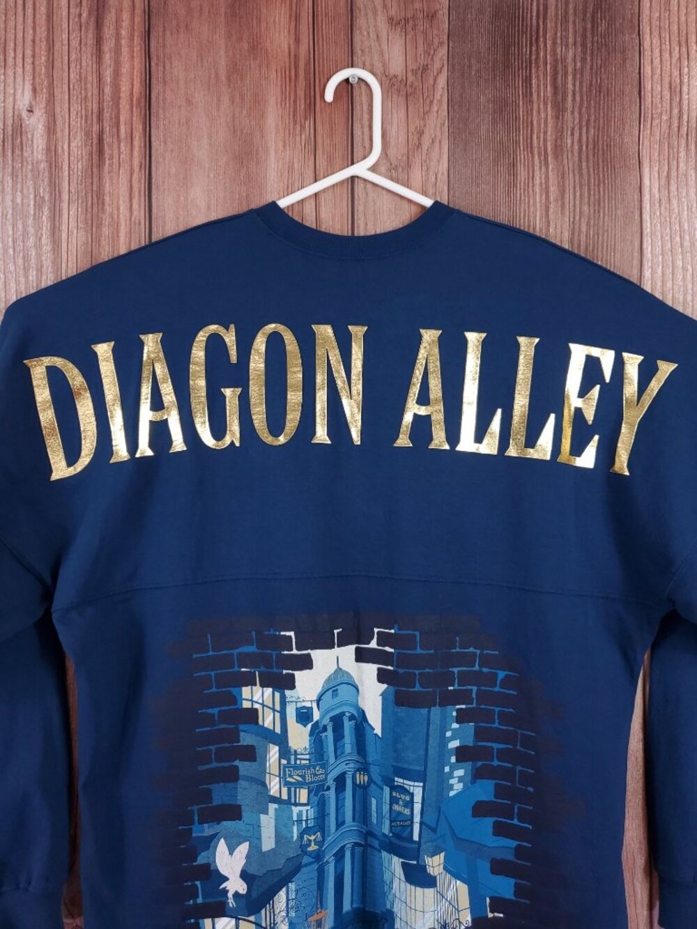 Harry Potter Wizarding World Spirit Jersey Shirt Large Navy Gold Diagon Alley - Picture 8 of 13